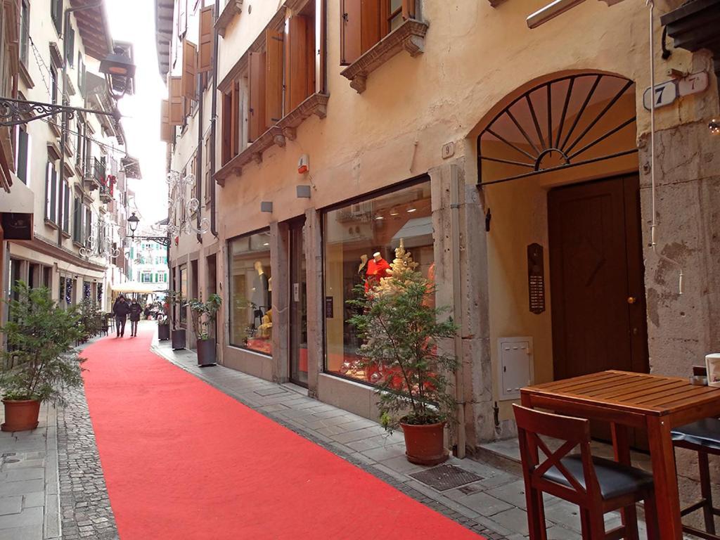 New Charme & Luxury - Sosa Residence In The Heart Of Udine Eksteriør billede